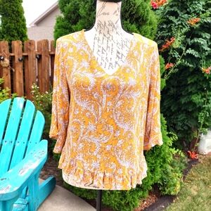 💥3/$20 Cynthia Rowley Medium V-Neck Fall Shirt!